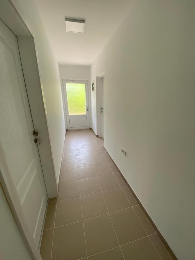 Omis Rooms Pančevo Exteriér fotografie